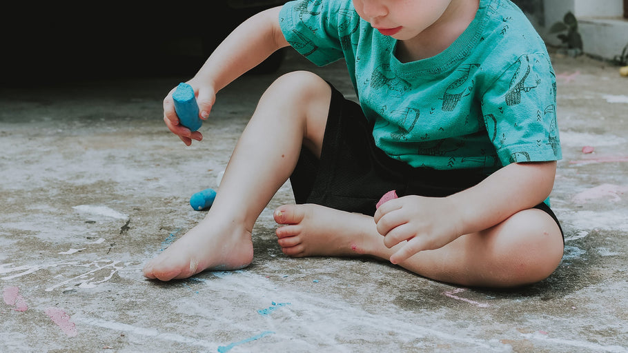 When to Transition from Attipas to Toddler Shoes: A Parent's Guide